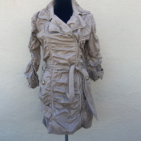 Rinascimento Trench Ruched Jacket - Picture 2 of 9